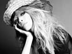 ������ ������ � Vogue Spain. ���� ����� Claudia Schiffer