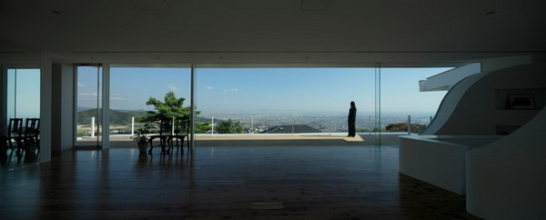 Резиденция от EASTERN Design Office в Takarazuka-city, в префектуре Хьего Резиденция от EASTERN Design Office в Takarazuka-city, в префектуре Хьего