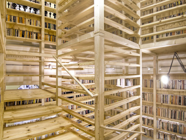 ������� ����������� ����� Arc Booktower