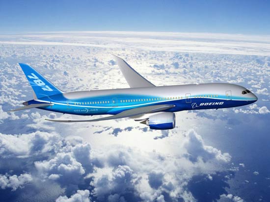 Boeing 787 Dreamliner впервые совершил самостоятельную рулежку Boeing 787 Dreamliner впервые совершил самостоятельную рулежку