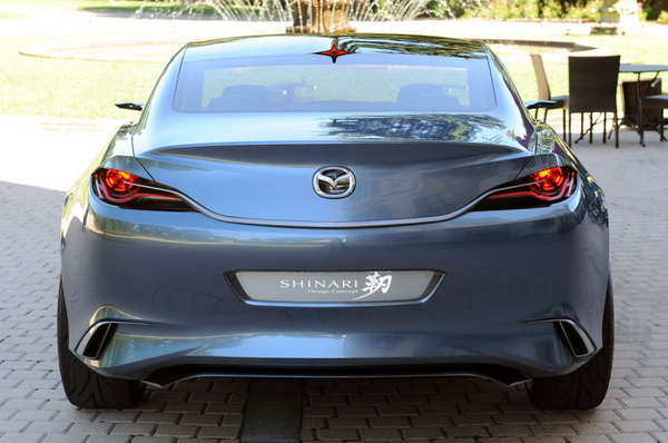 ������� Mazda Shinari.