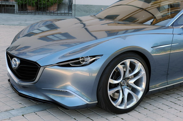 ������� Mazda Shinari.
