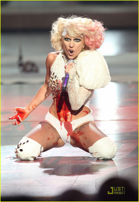 Артист года - Lady GaGa. Артист года - Lady GaGa.