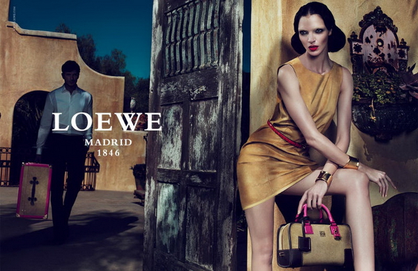 Мариякарла Босконо в весенней кампании Loewe Мариякарла Босконо в весенней кампании Loewe