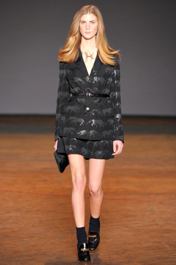 ������ ���� � ��� �����: Marc by Marc Jacobs.