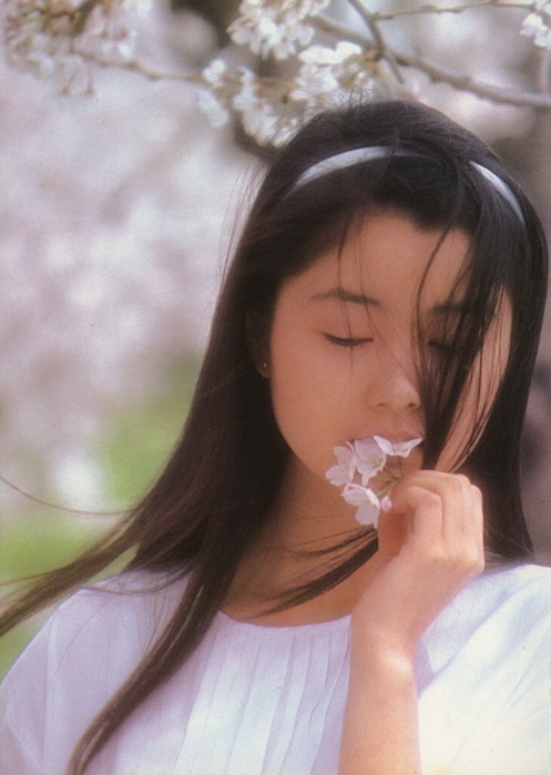 ����� ���� �������� ������ Tezuka Satomi.