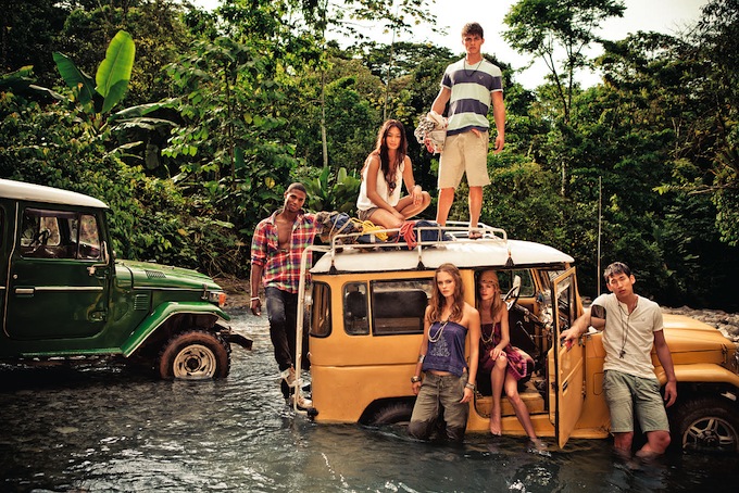 ������ American Eagle Outfitters, ���� 2011