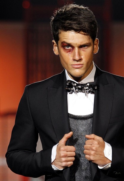 Неделя мужской моды в Милане. Показы от DSquared2, Gucci, Dirk Bikkembergs, Alexander McQueen, Z Zeg Неделя мужской моды в Милане. Показы от DSquared2, Gucci, Dirk Bikkembergs, Alexander McQueen, Z Zeg
