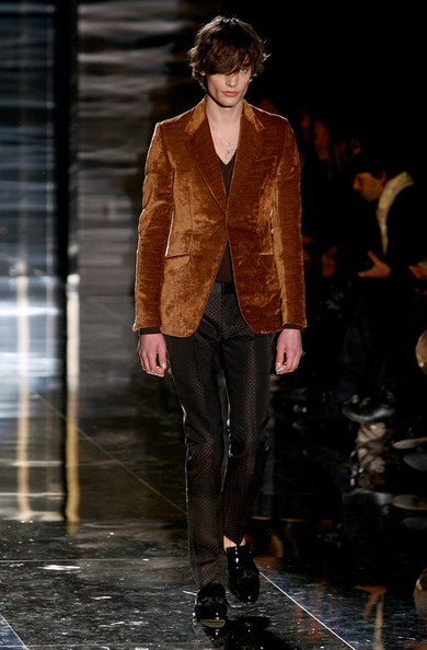������ ������� ���� � ������. ������ �� DSquared2, Gucci, Dirk Bikkembergs, Alexander McQueen, Z Zeg