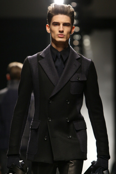 Неделя мужской моды в Милане. Показы от DSquared2, Gucci, Dirk Bikkembergs, Alexander McQueen, Z Zeg Неделя мужской моды в Милане. Показы от DSquared2, Gucci, Dirk Bikkembergs, Alexander McQueen, Z Zeg