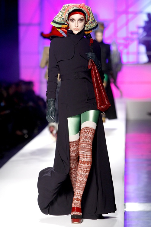 John Galliano и Jean Paul Gaultier на Неделе моды в Париже John Galliano и Jean Paul Gaultier на Неделе моды в Париже