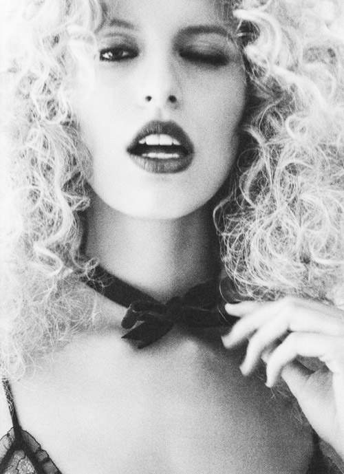 Каролина Куркова Karolina Kurkova в испанском Vogue Каролина Куркова Karolina Kurkova в испанском Vogue