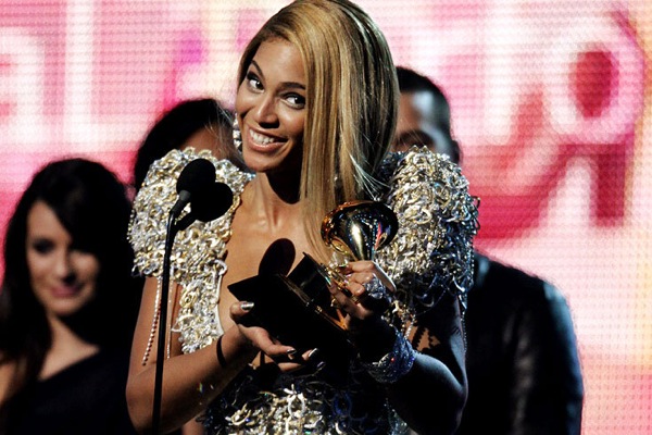 Музыкальная премия "Грэмми" 2010 года Grammy Awards. Вручение наград Музыкальная премия "Грэмми" 2010 года Grammy Awards. Вручение наград