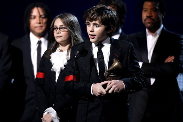 Музыкальная премия "Грэмми" 2010 года Grammy Awards. Вручение наград Музыкальная премия "Грэмми" 2010 года Grammy Awards. Вручение наград