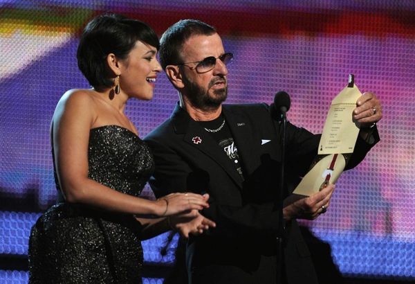 Музыкальная премия "Грэмми" 2010 года Grammy Awards. Вручение наград Музыкальная премия "Грэмми" 2010 года Grammy Awards. Вручение наград
