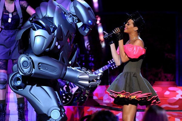 Выступление Рианны Rihanna на церемонии вручения наград 2010 Nickelodeon Kids’ Choice Awards. Выступление Рианны Rihanna на церемонии вручения наград 2010 Nickelodeon Kids’ Choice Awards.