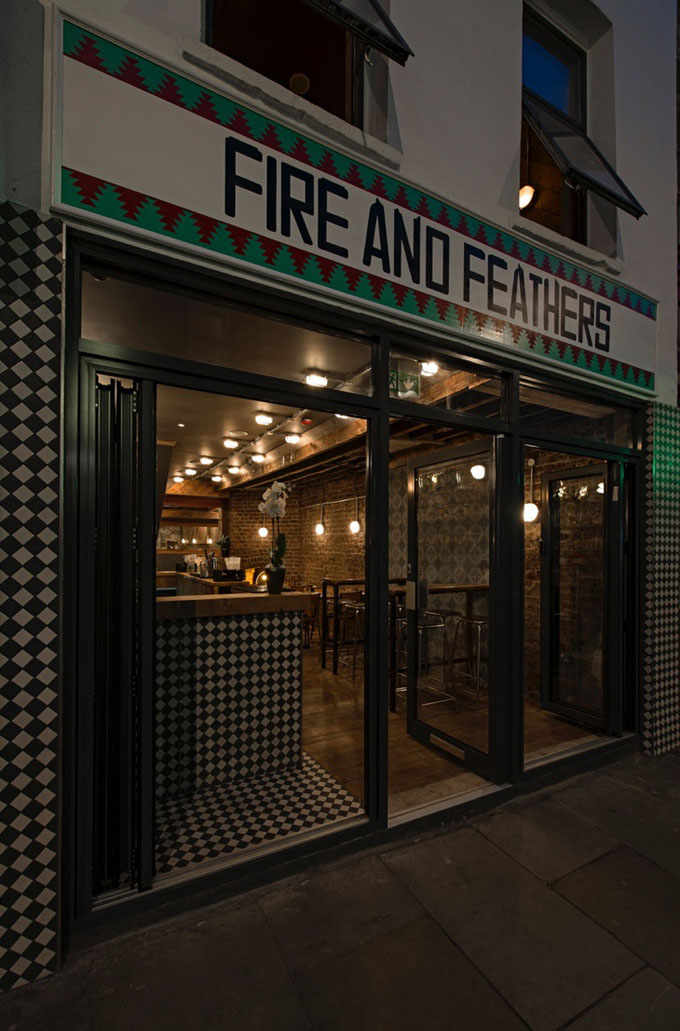 ������ �������� Fire and Feathers � �����