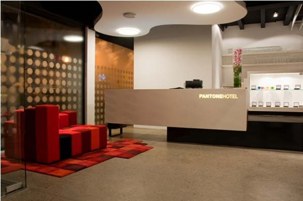 ��������� Pantone �� �����-����� � ��������